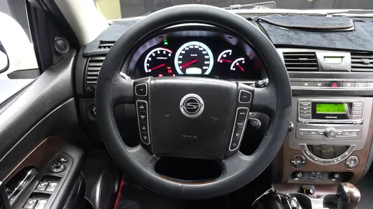 KG Mobility W 2.0 4WD RX7 2013 13
