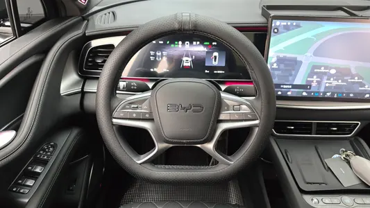 BYD 7 2025 13