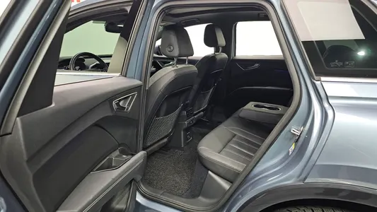 Audi Q4 e- (F4) 40 2022 12