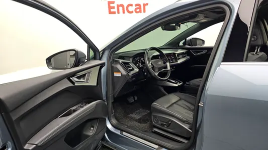 Audi Q4 e- (F4) 40 2022 10