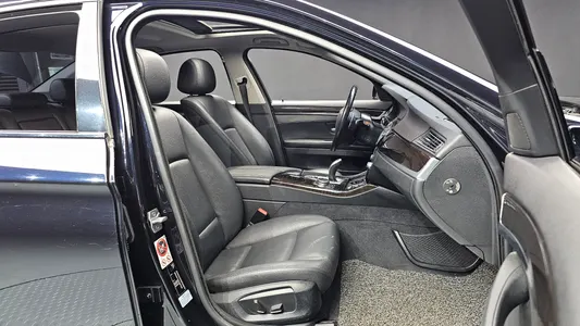 BMW 5 Series (F10) 528i xDrive M 2016 11