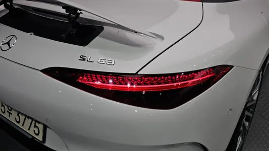 Mercedes-Benz SL-Class R232 AMG SL63 4MATIC+ 2023 23