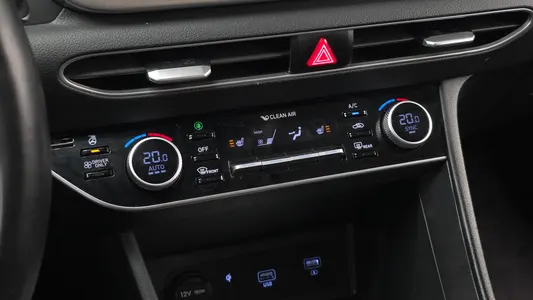 Hyundai (DN8) 2022 18