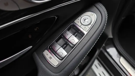 Mercedes-Benz GLC-Class X253 GLC300 4MATIC 2023 30
