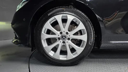 Mercedes-Benz E-Class W213 E220d 4MATIC 2017 5