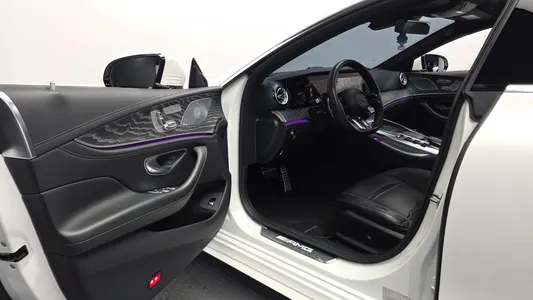 Mercedes-Benz AMG GT 4 43 4MATIC+ 2023 9