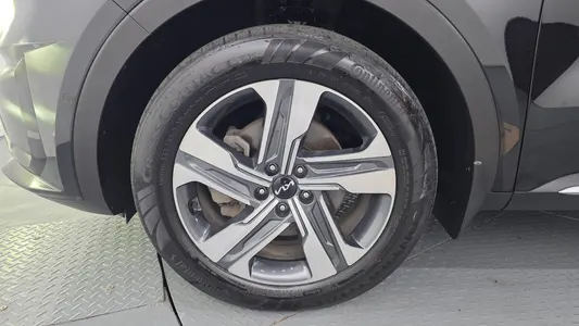 Kia 4 HEV 1.6 2WD 2023 5