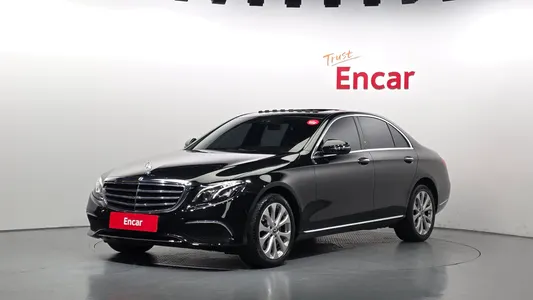 Mercedes-Benz E-Class W213 E220d 4MATIC 2019