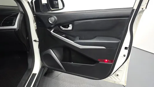 KG Mobility C 2.2 RX 2WD 2016 24
