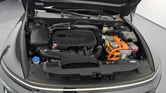 Hyundai (DN8) 2025 6