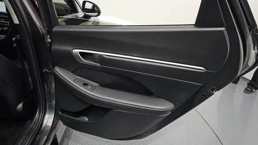 Hyundai (DN8) 2025 25