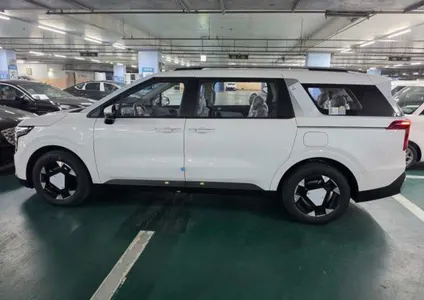 Kia 4 HEV 9 2026 5
