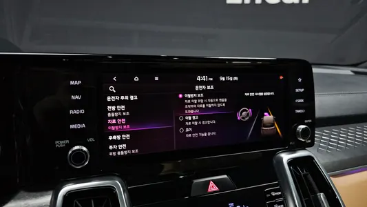 Kia 4 2.2 4WD 2020 16