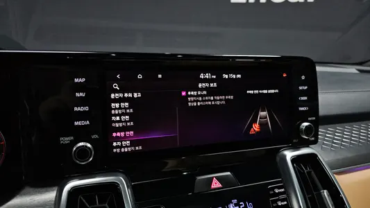 Kia 4 2.2 4WD 2020 17