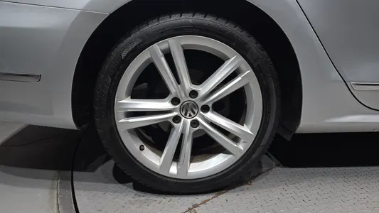Volkswagen 파사트 2.0 TDI 2014 5