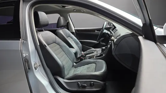Volkswagen 파사트 2.0 TDI 2014 11