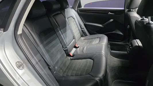 Volkswagen 파사트 2.0 TDI 2014 13