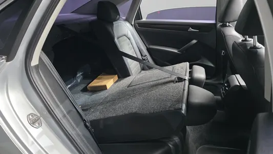 Volkswagen 파사트 2.0 TDI 2014 14