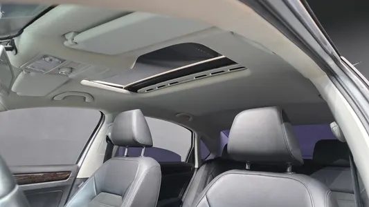 Volkswagen 파사트 2.0 TDI 2014 18
