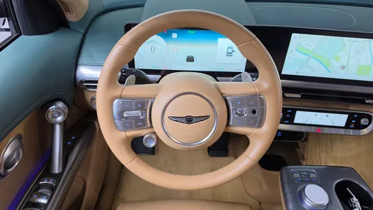 Genesis GV60 2022 13