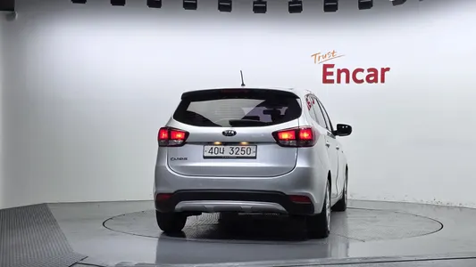 Kia 카렌스 2.0 LPI 2017 4