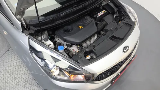 Kia 카렌스 2.0 LPI 2017 6