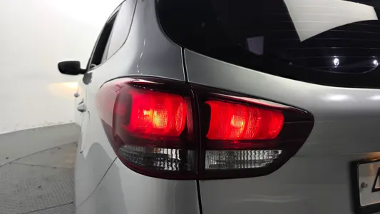 Kia 카렌스 2.0 LPI 2017 23