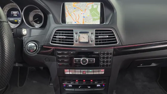 Mercedes-Benz E-Class W212 E200 2015 13