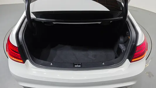 Mercedes-Benz E-Class W212 E200 2015 19