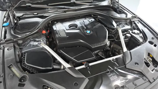 BMW 5 Series (G30) 520i 2019 6