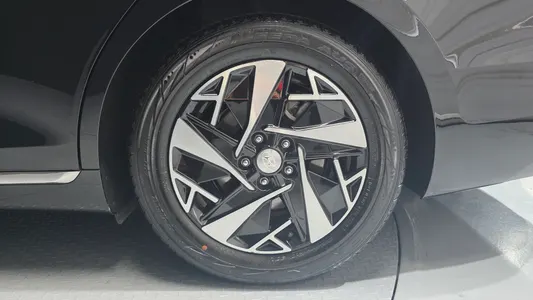 Hyundai IG 2022 21