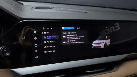 Renault Korea 그랑 콜레오스 1.5 E-TECH 2WD 2026 32