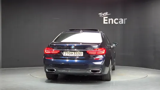 BMW 7 Series (G11) 730Ld xDrive M 2017 4