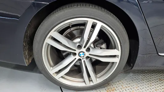 BMW 7 Series (G11) 730Ld xDrive M 2017 5