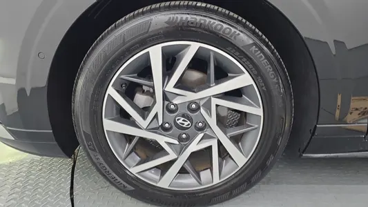 Hyundai (GN7) 2023 5