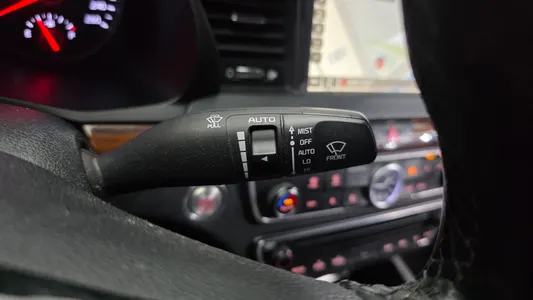 Kia K7 3.0 LPI () 2017 18