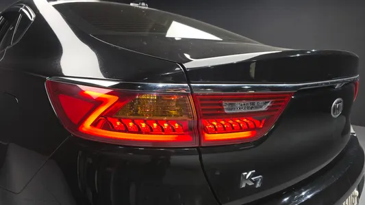 Kia K7 3.0 LPI () 2017 23