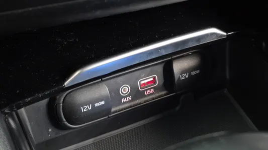 Kia K7 3.0 LPI () 2017 33