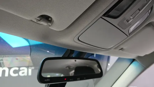 Kia K7 3.0 LPI () 2017 27