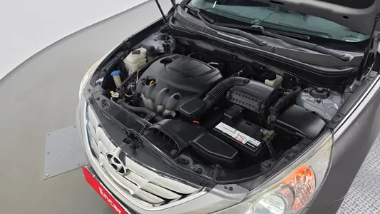Hyundai YF LPI () 2010 6