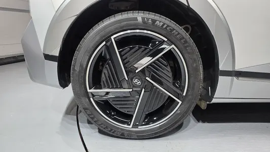 Hyundai 5 2024 5