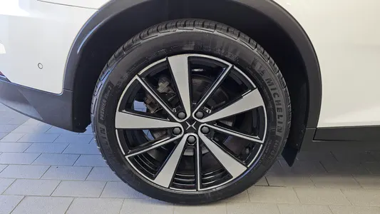 Polestar 2 2022 5