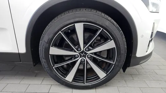 Polestar 2 2022 21