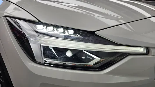 Polestar 2 2022 22