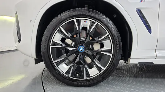 BMW iX3 M 2021 5