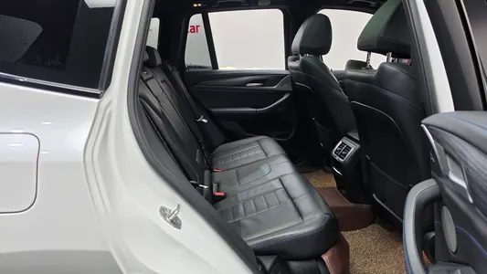 BMW iX3 M 2021 11