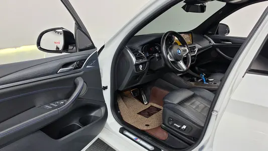 BMW iX3 M 2021 10