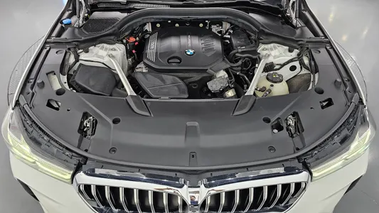 BMW 6 Series GT (G32) 620d xDrive M 2023 6