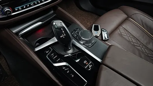 BMW 6 Series GT (G32) 620d xDrive M 2023 9