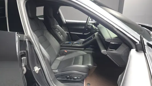 Porsche 타이칸 4S 2021 26